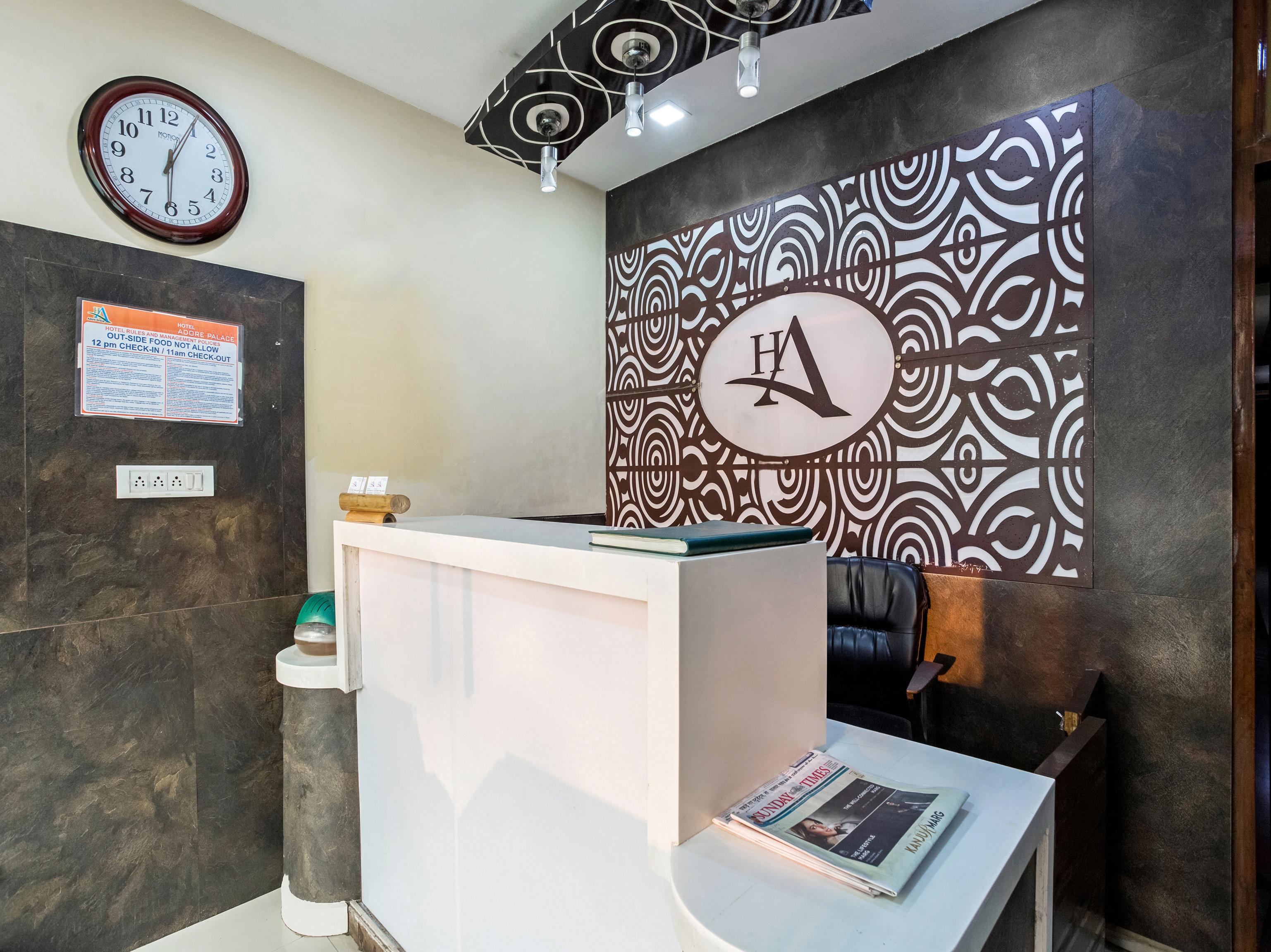 Hotel Adore Palace Mumbai Kültér fotó