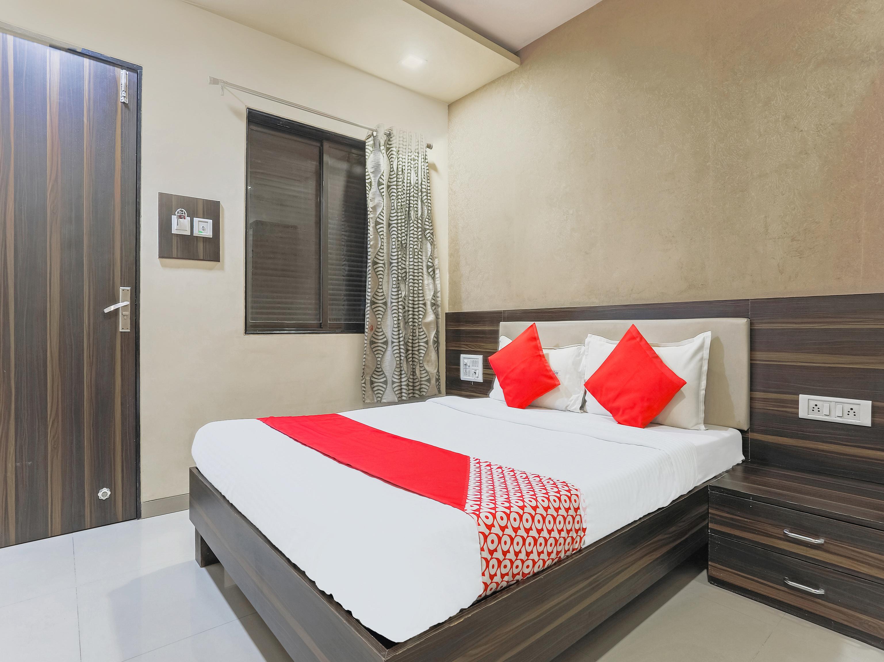 Hotel Adore Palace Mumbai Kültér fotó
