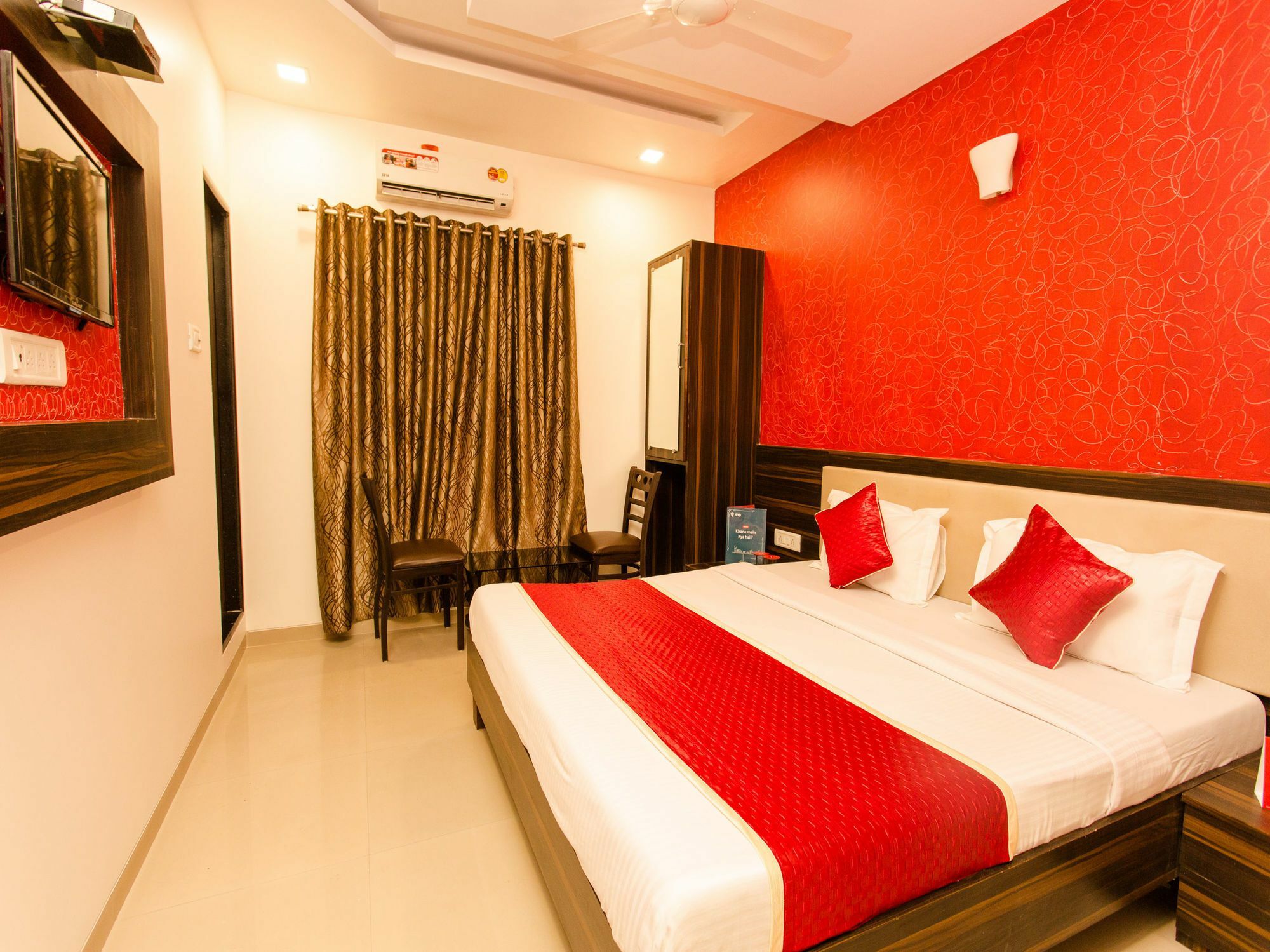 Hotel Adore Palace Mumbai Kültér fotó