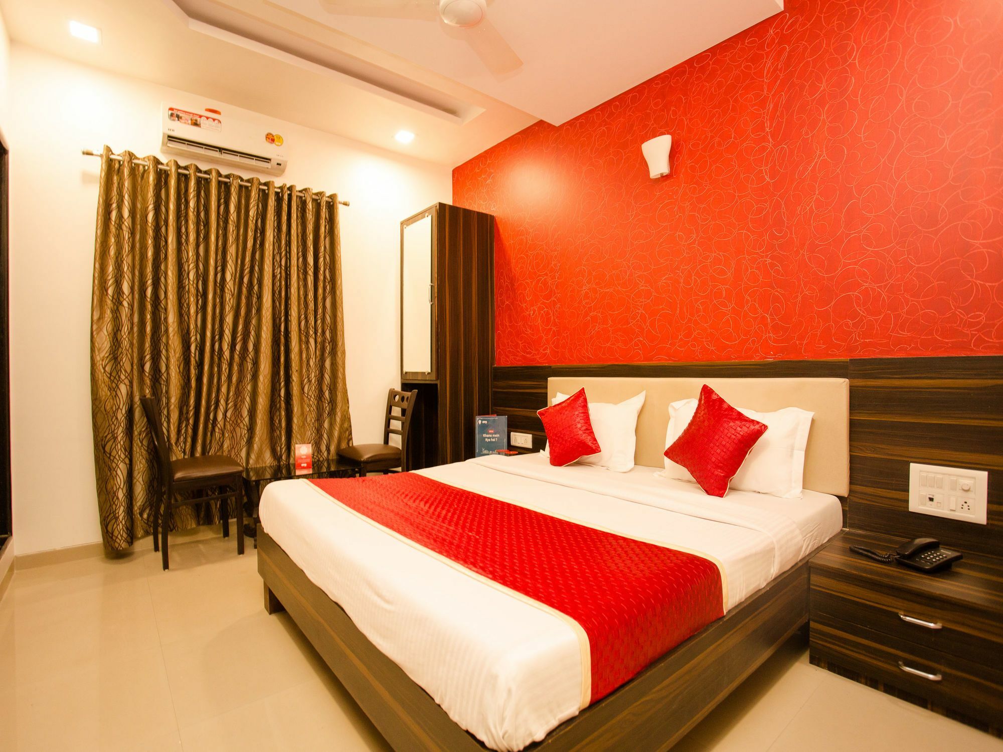 Hotel Adore Palace Mumbai Kültér fotó