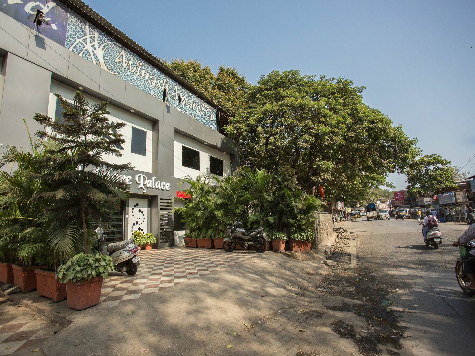 Hotel Adore Palace Mumbai Kültér fotó